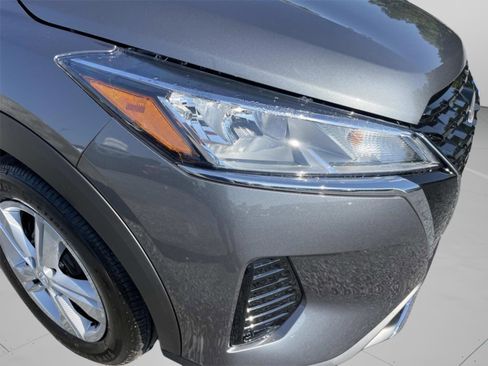 New 2025 Nissan Kicks Play S image 28