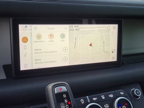 Used 2020 Land Rover Defender 110 HSE image 34