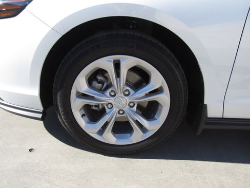 New 2025 Honda Accord LX image 3