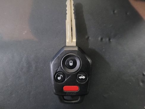 Used 2019 Subaru Impreza 2.0i Premium image 32