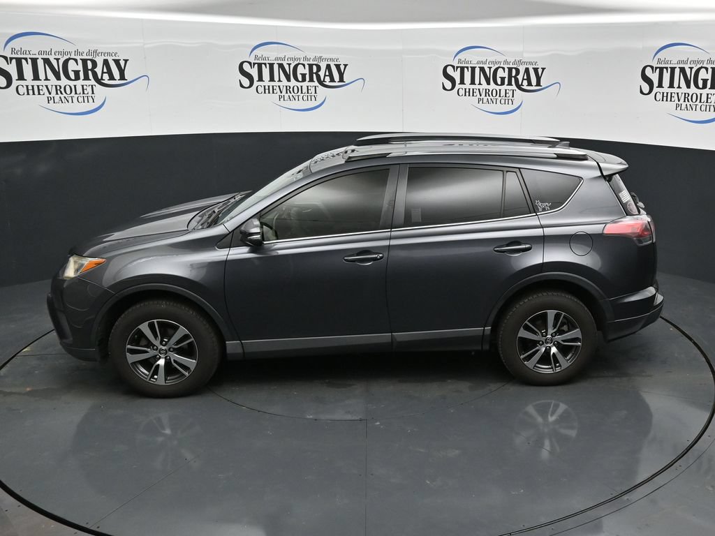 Used 2017 Toyota RAV4 XLE FWD image 21