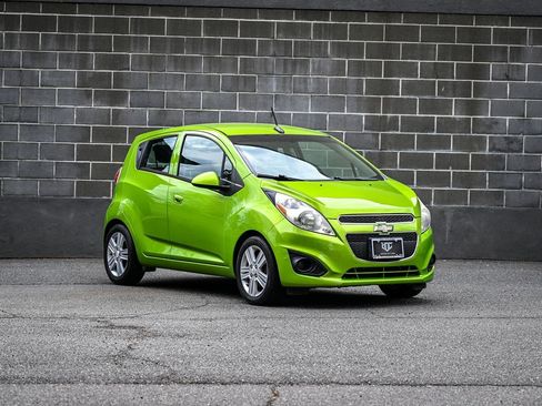 Used 2014 Chevrolet Spark LT FWD image 2