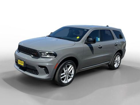 Used 2023 Dodge Durango GT image 1