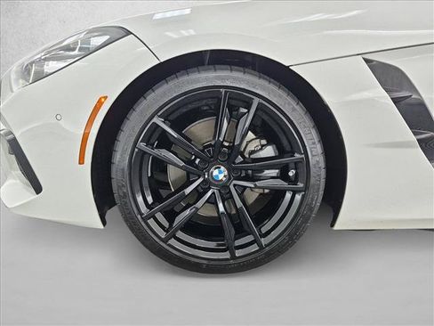 Used 2020 BMW Z4 sDrive30i w/ Premium Package RWD image 22