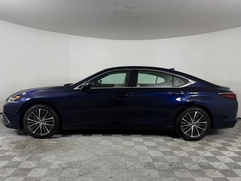 Used 2025 Lexus ES 350 w/ Premium Package FWD image 3