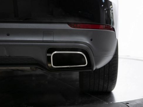 Certified 2023 Porsche Cayenne image 36