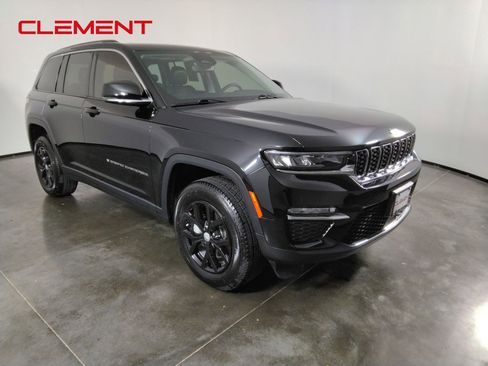 Used 2023 Jeep Grand Cherokee Limited RWD image 6