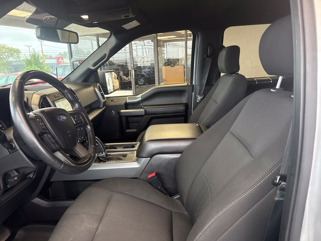 Used 2018 Ford F150 XLT w/ Equipment Group 302A Luxury AWD/4WD image 11