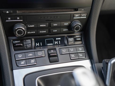 Used 2018 Porsche 718 Cayman GTS image 22