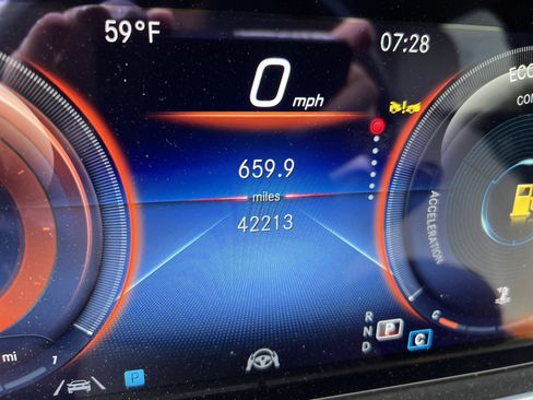 Used 2022 Mercedes-Benz E 350 Sedan w/ Driver Assistance Package image 21