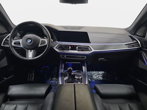 Used 2022 BMW X7 M50i w/ Cold Weather Package AWD/4WD image 10