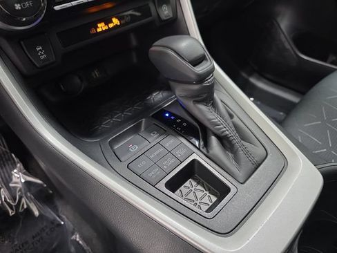Certified 2025 Toyota RAV4 XLE AWD/4WD image 22