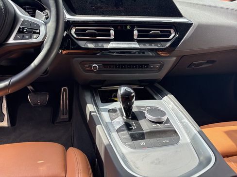 Used 2024 BMW Z4 sDrive30i w/ Premium Package image 7