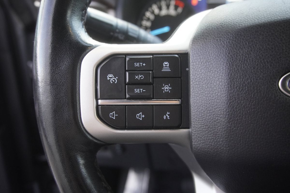 Used 2022 Ford Expedition Max Limited AWD/4WD image 17