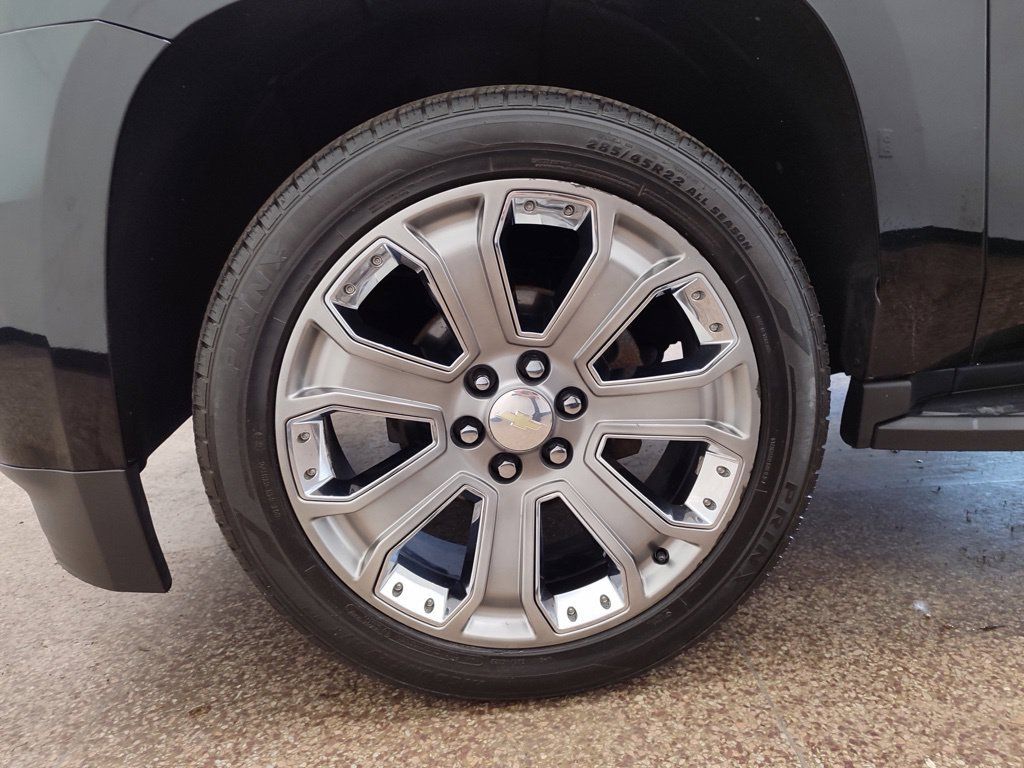 Used 2019 Chevrolet Tahoe LT w/ Luxury Package AWD/4WD image 27