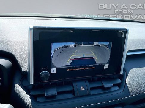 Used 2024 Toyota RAV4 XLE AWD/4WD image 21