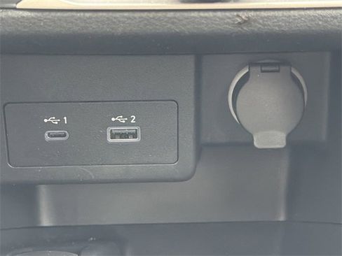 Certified 2023 Nissan Kicks SV image 25