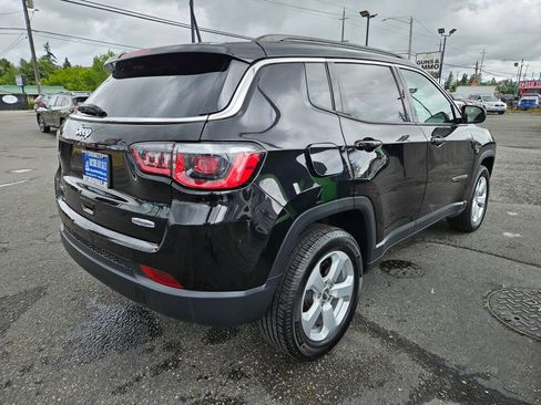 Used 2018 Jeep Compass Latitude AWD/4WD image 5