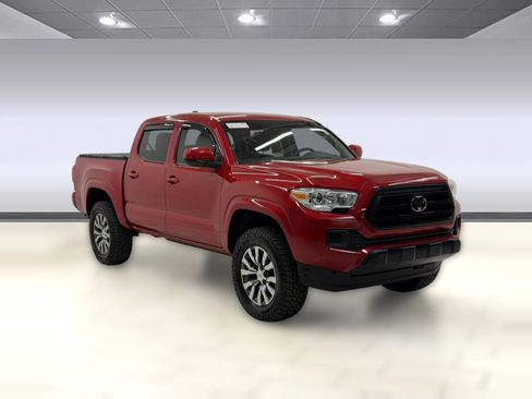 Used 2022 Toyota Tacoma SR image 6