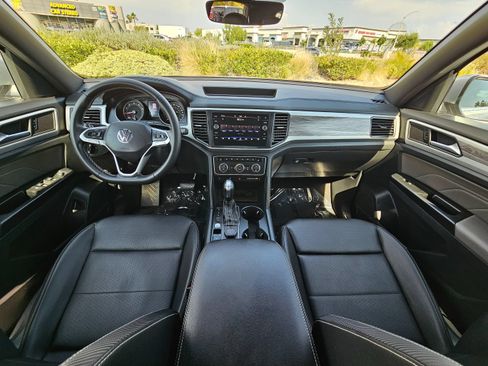 Used 2021 Volkswagen Atlas Cross Sport SE w/ Panoramic Sunroof Package AWD/4WD image 21