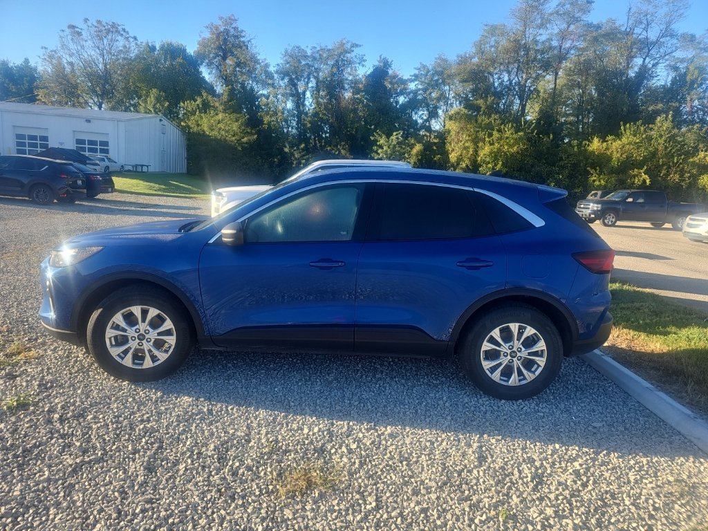 Used 2023 Ford Escape Active AWD/4WD image 7