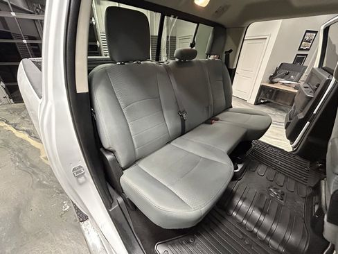 Used 2018 RAM 2500 Tradesman w/ Chrome Appearance Group image 6