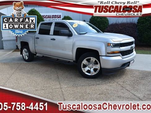 Used 2018 Chevrolet Silverado 1500 Custom w/ Custom Value Package RWD image 1