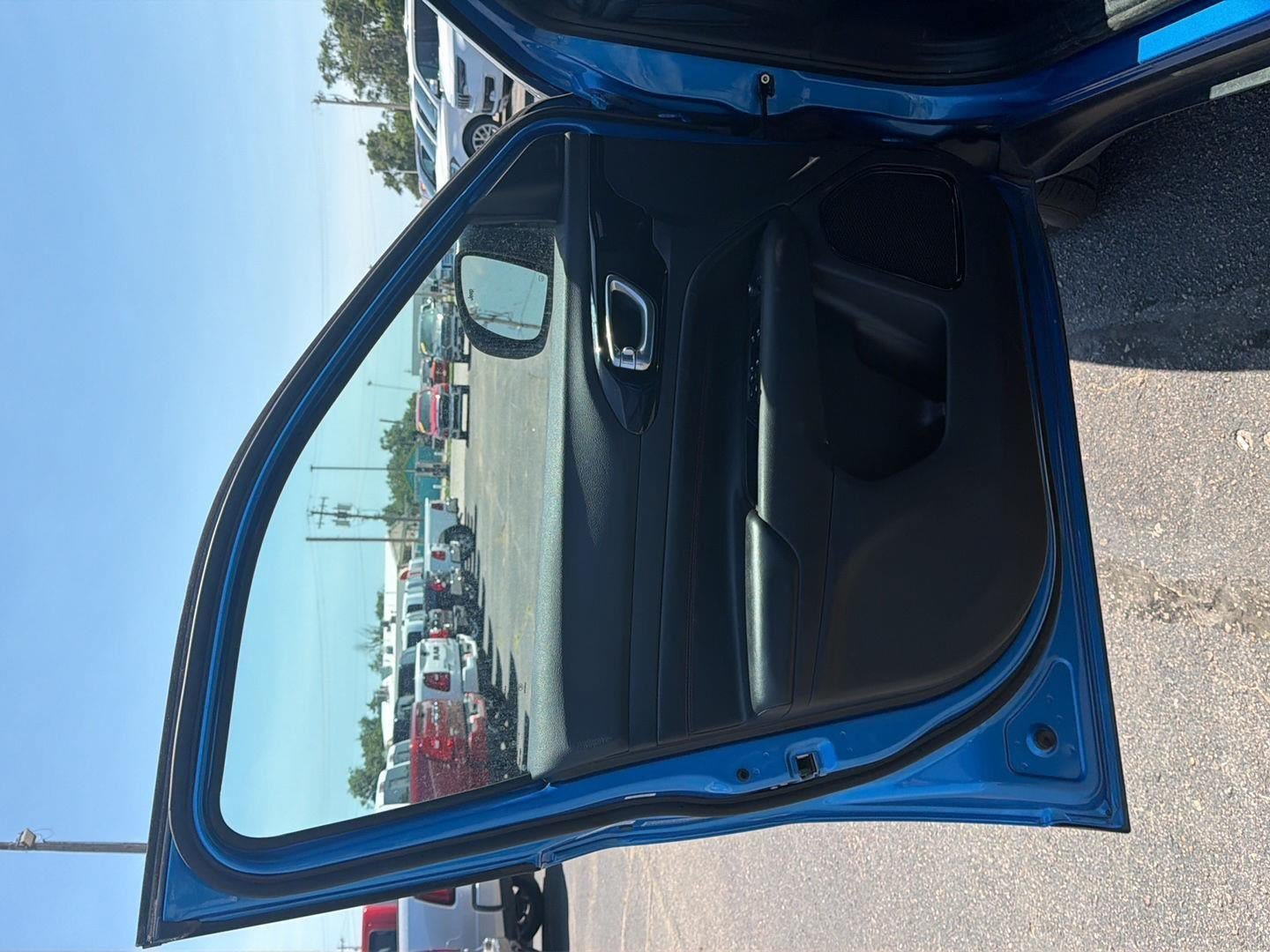 Used 2025 Jeep Compass Trailhawk AWD/4WD image 10