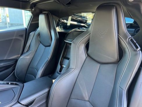 Used 2021 Chevrolet Corvette Stingray Preferred Cpe w/ 2LT RWD image 19