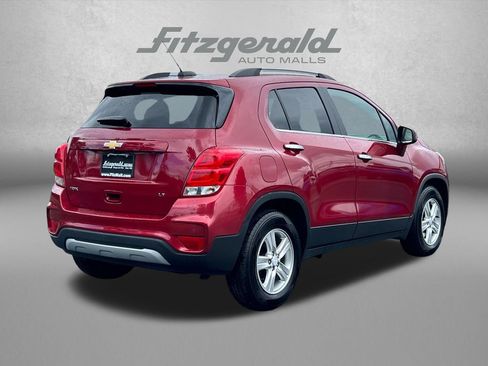 Used 2020 Chevrolet Trax LT w/ Driver Confidence Package FWD image 8
