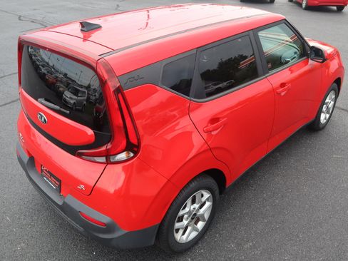 Used 2020 Kia Soul S image 13