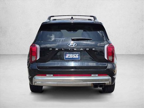 Used 2023 Hyundai Palisade Calligraphy FWD image 7