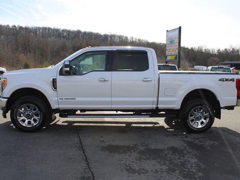Used 2019 Ford F250 Lariat w/ Lariat Ultimate Package image 2