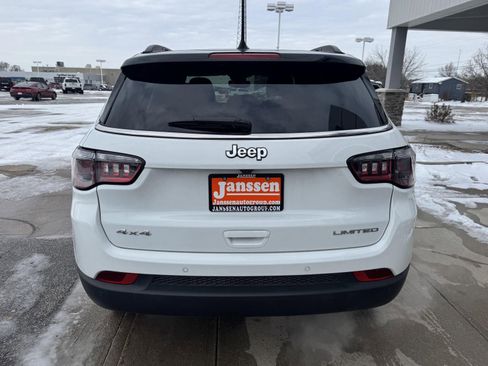 Used 2024 Jeep Compass Limited image 5