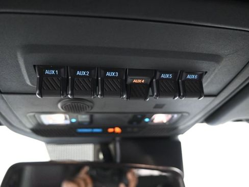 Used 2023 Ford Bronco Badlands w/ Sasquatch Package AWD/4WD image 37
