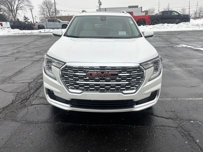 Used 2024 GMC Terrain Denali w/ Denali Premium Package