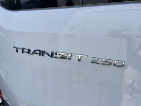 Used 2025 Ford Transit 250 Low Roof w/ Exterior Upgrade Package RWD image 5