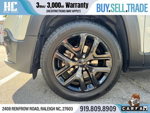 Used 2018 Jeep Renegade Altitude w/ UConnect 8.4 Nav Group image 10