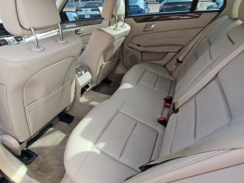 Used 2016 Mercedes-Benz E 350 Sedan image 22