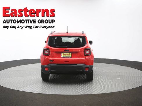 Used 2018 Jeep Renegade Altitude AWD/4WD image 37