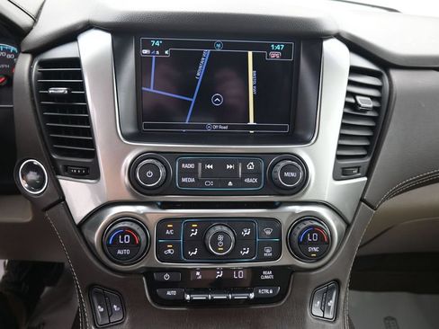 Used 2017 Chevrolet Tahoe LT w/ LT Signature Package AWD/4WD image 19