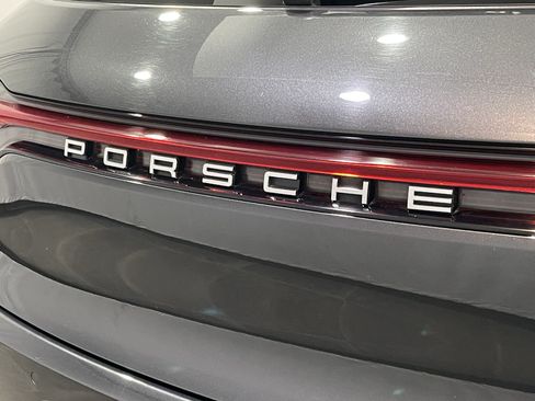 Used 2020 Porsche Macan S AWD/4WD image 24