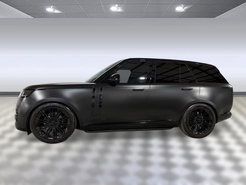 Used 2024 Land Rover Range Rover SE AWD/4WD image 2