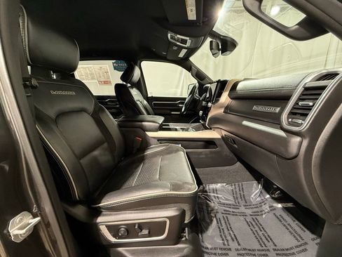 Used 2019 RAM 1500 Laramie image 19