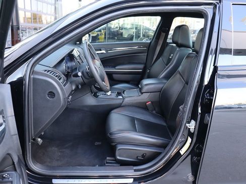 Used 2023 Chrysler 300 S w/ Comfort Group image 34