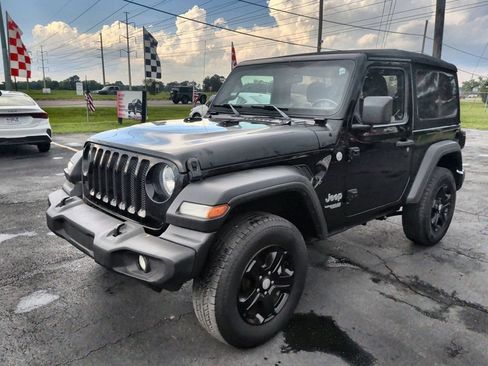 Used 2020 Jeep Wrangler Sport AWD/4WD image 1