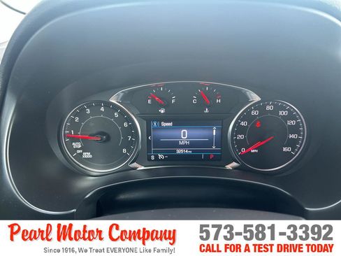 Certified 2024 GMC Terrain SLE w/ Driver Convenience Package AWD/4WD image 12