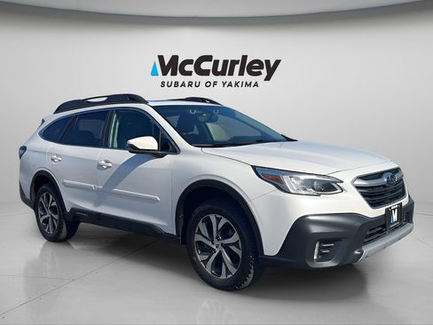 Used 2022 Subaru Outback Limited AWD/4WD image 8