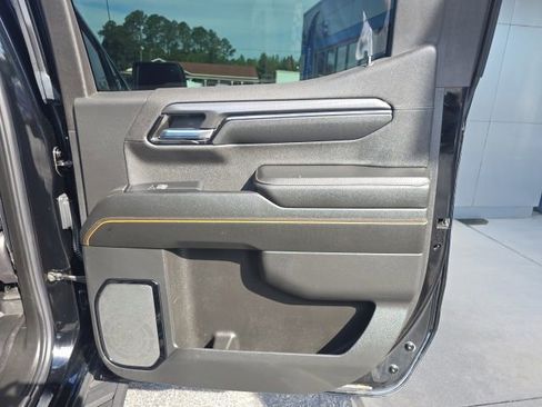 Used 2024 GMC Sierra 1500 AT4 w/ Technology Package AWD/4WD image 54