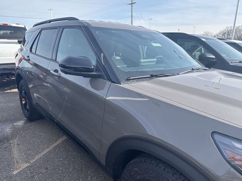 New 2026 Ford Explorer Tremor w/ Tremor Convenience Package image 17